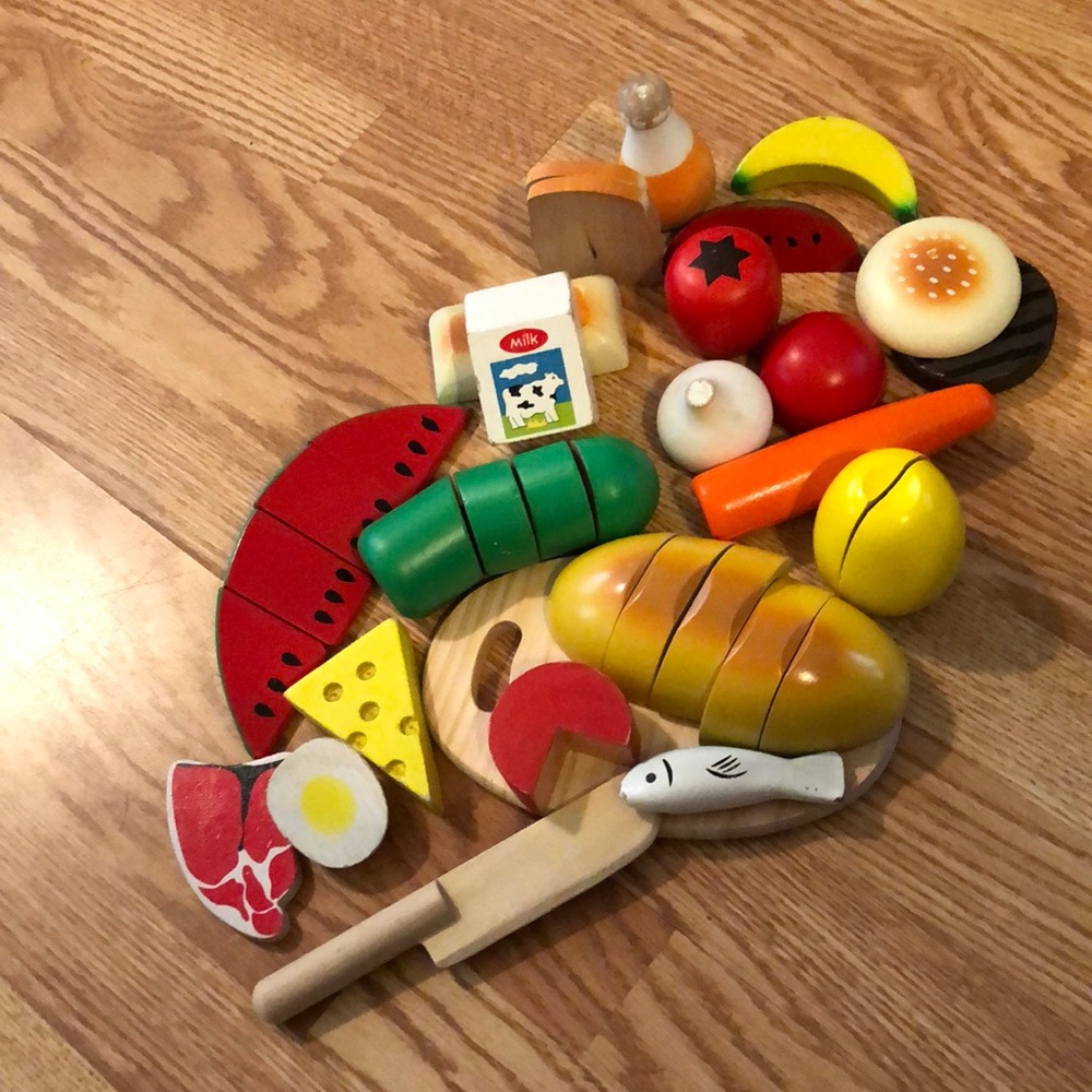 Wood play food